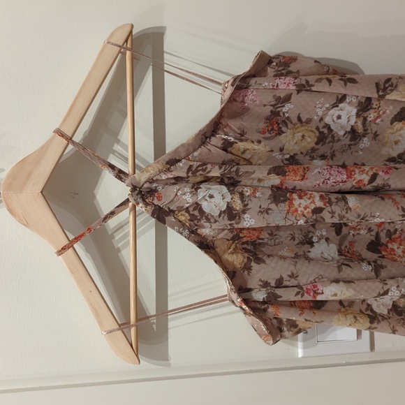 Floral top - Picture 4 of 6